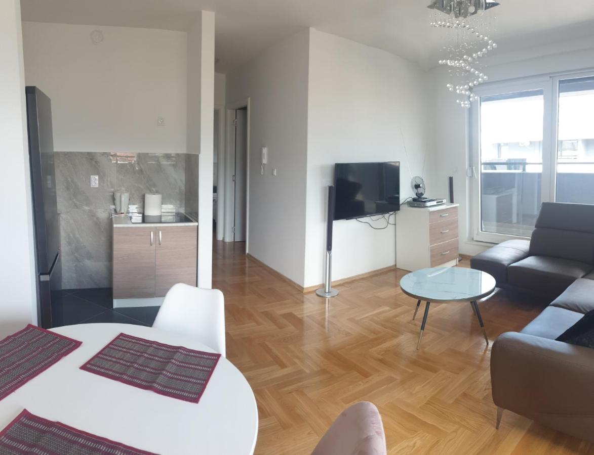 Apartman Venecija Banja Luka Exterior photo